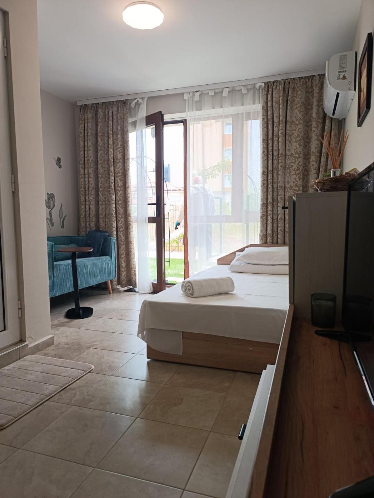 Megi Apartments, Nesebar Sity Экстерьер фото