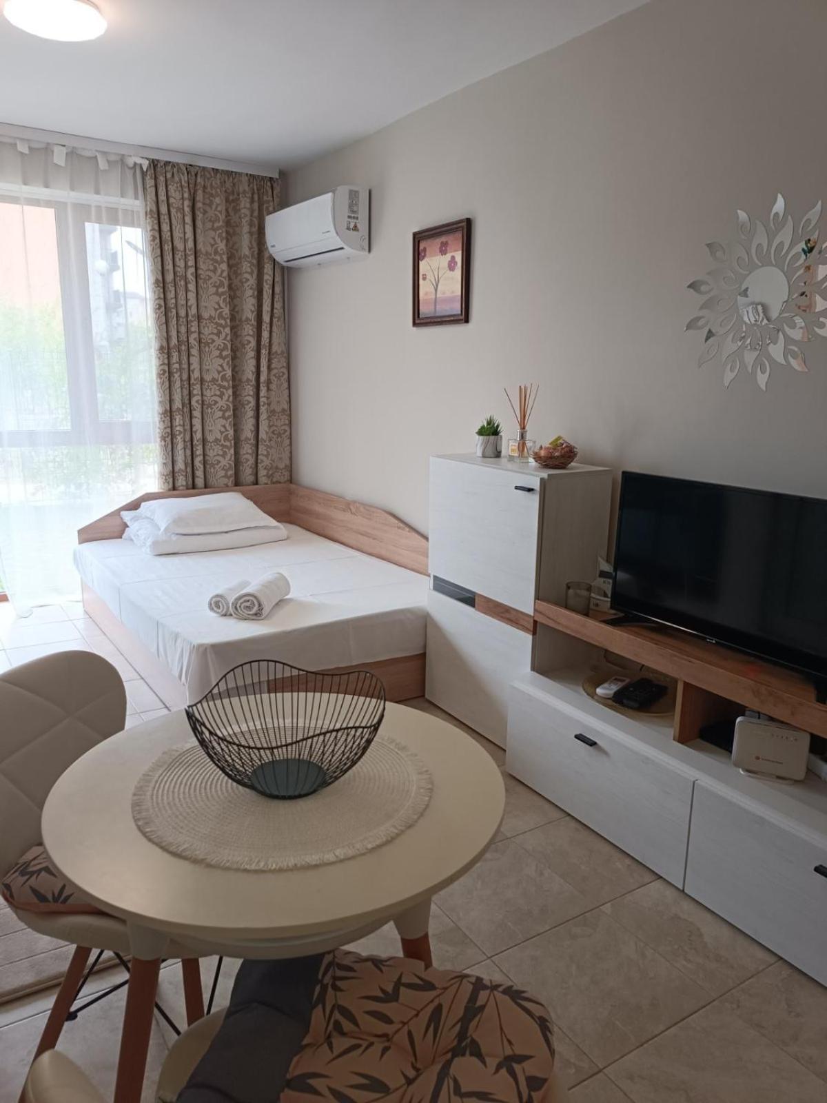 Megi Apartments, Nesebar Sity Экстерьер фото